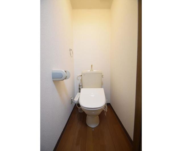 26/30 トイレ