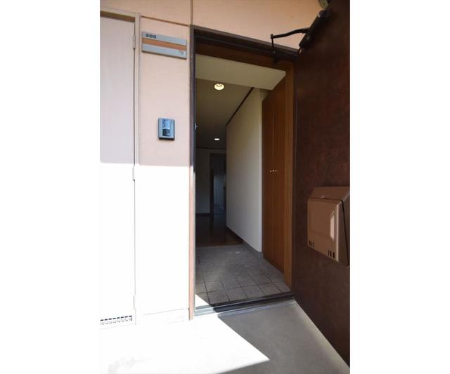 21/28 エントランス