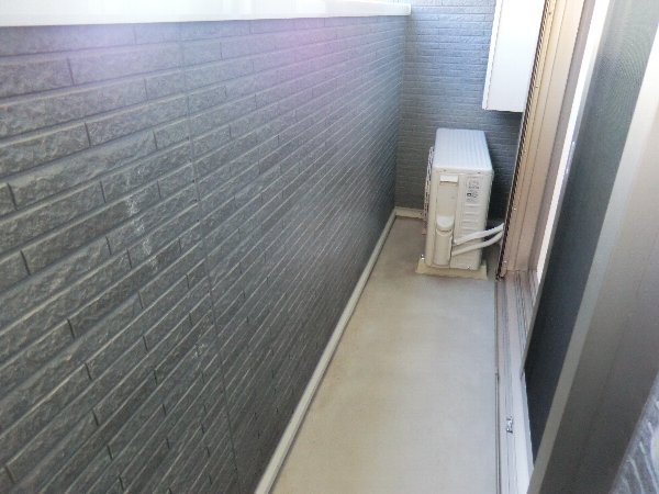 18/28 バルコニー