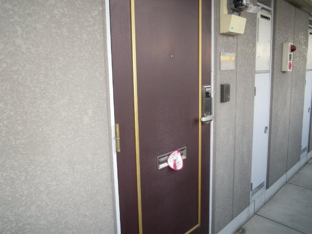 21/30 エントランス