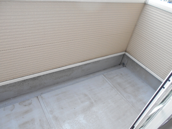 16/27 バルコニー