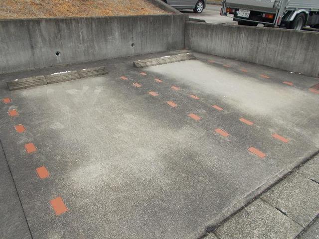 14/20 駐車場