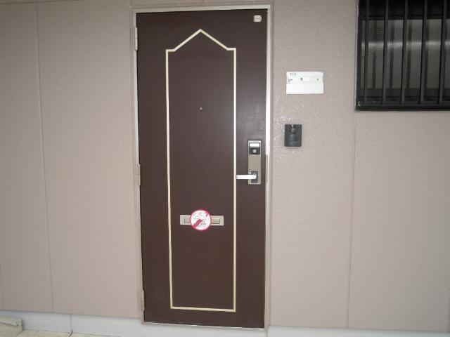 21/27 エントランス
