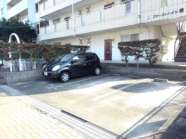 2/8 駐車場