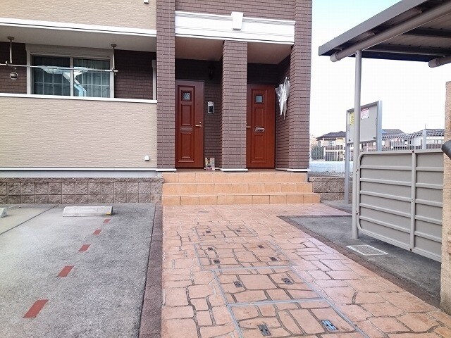 13/20 エントランス