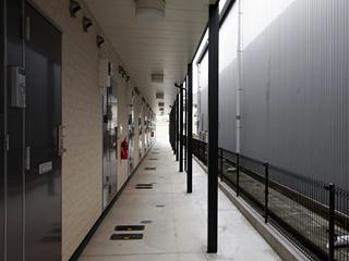 13/22 エントランス