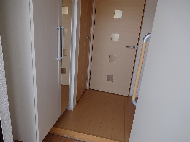 5/20 玄関