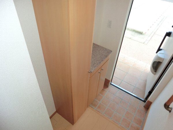 22/30 エントランス