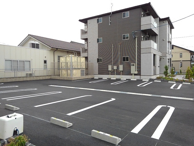 15/24 駐車場