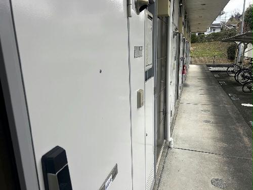 13/14 エントランス