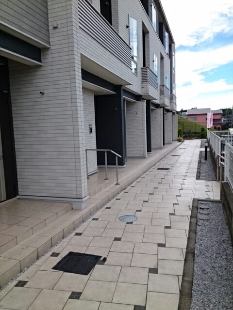 20/30 エントランス