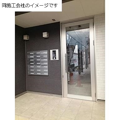 22/30 エントランス