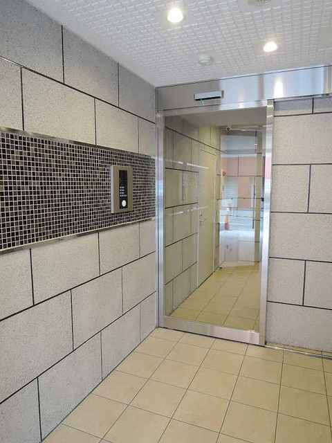 14/21 エントランス