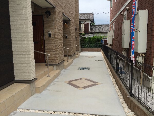 21/28 エントランス