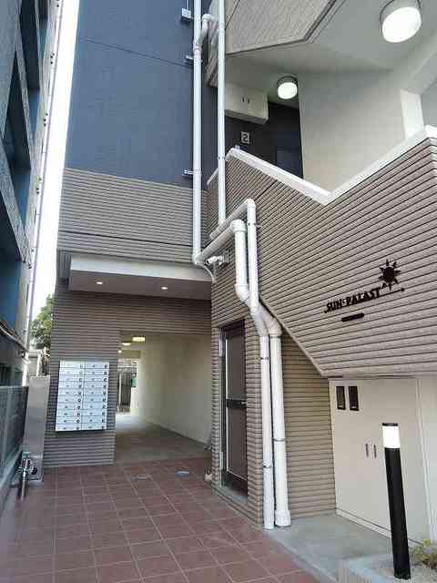14/23 エントランス