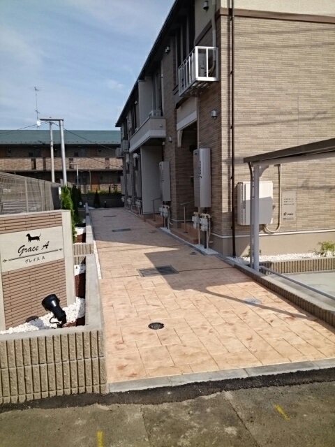 22/30 エントランス