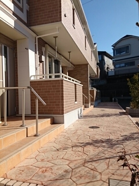 16/25 エントランス