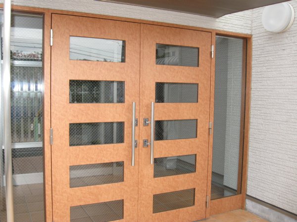 20/30 エントランス