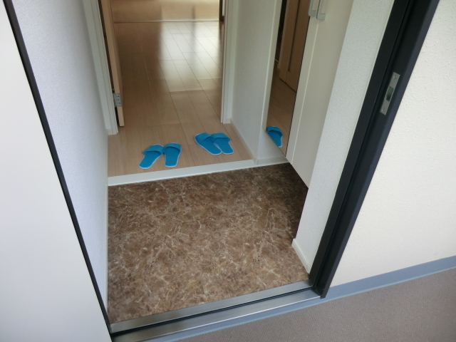 5/30 玄関