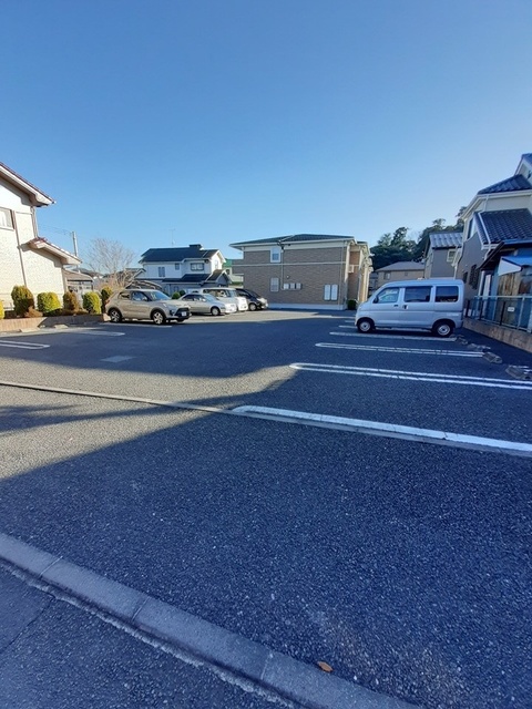 2/7 駐車場