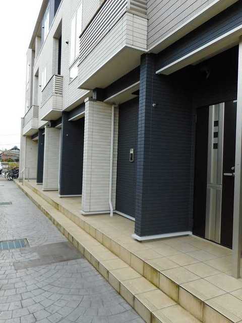 14/20 エントランス