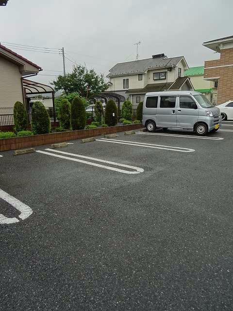 14/19 駐車場