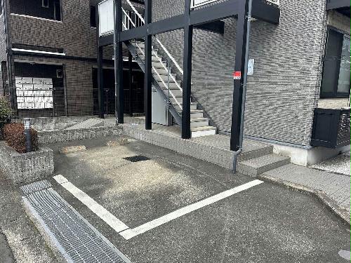 2/2 駐車場