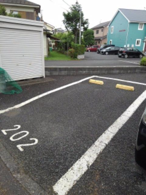 26/30 駐車場