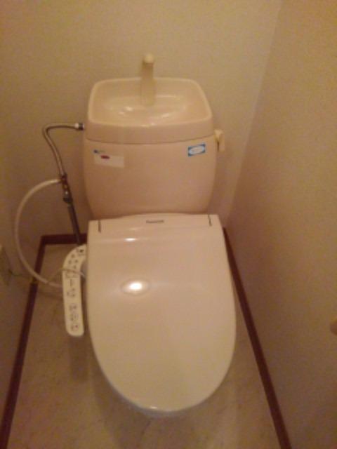 16/30 トイレ