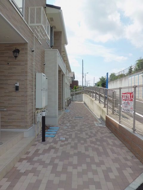 25/30 エントランス