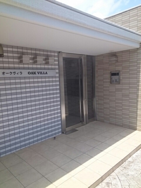 20/29 エントランス