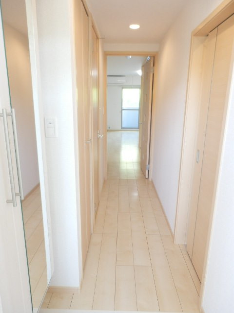 20/30 エントランス