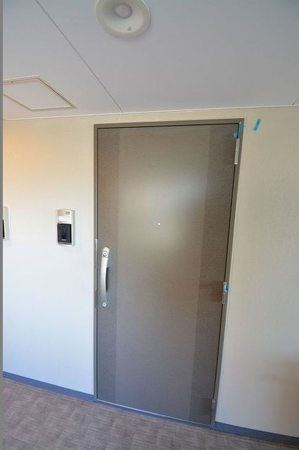 14/19 エントランス