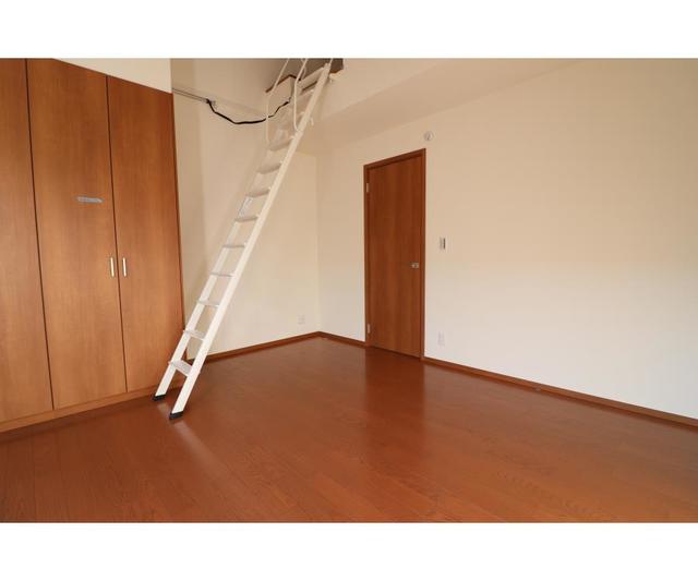 18/29 リビング/ダイニング