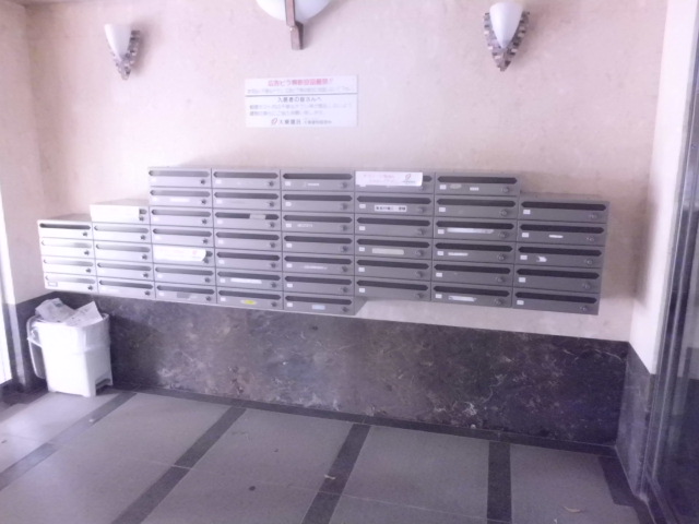 20/27 エントランス