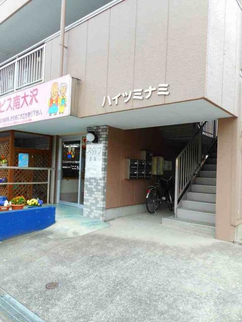 14/25 エントランス