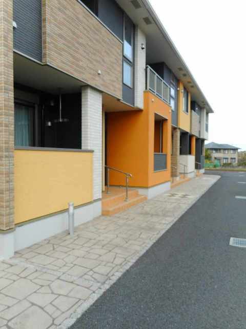 14/23 エントランス