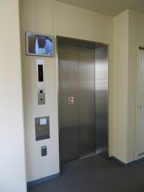 13/24 エントランス