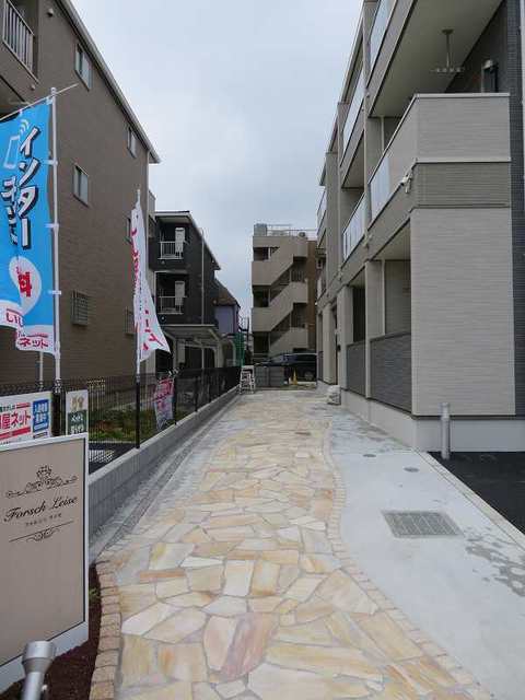 14/23 エントランス