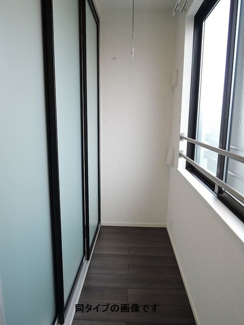 17/30 バルコニー