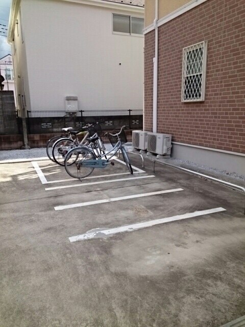14/20 駐車場