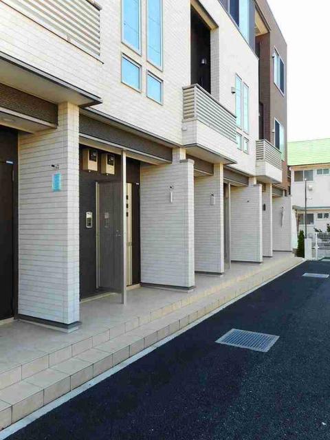 14/23 エントランス