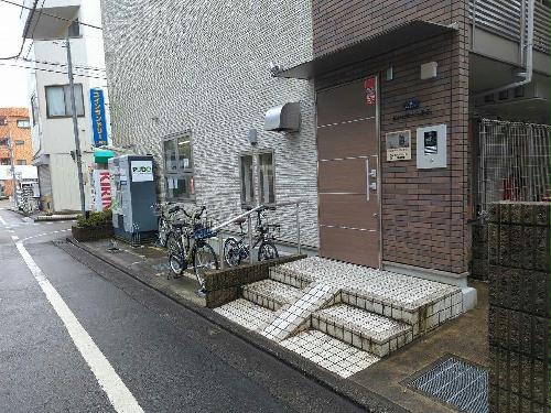 14/23 エントランス