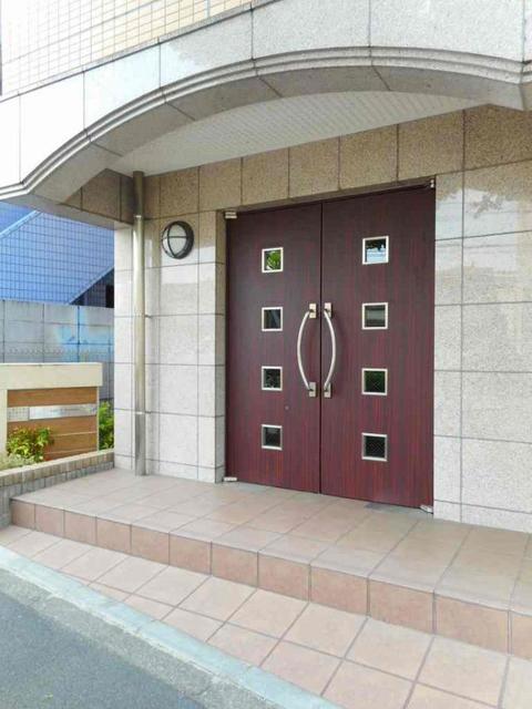 22/30 エントランス