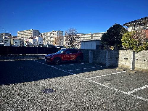 14/20 駐車場