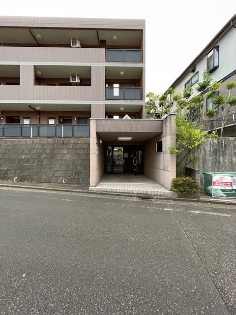 14/21 エントランス