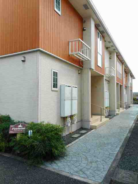 19/28 エントランス