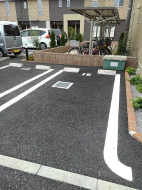 14/22 駐車場