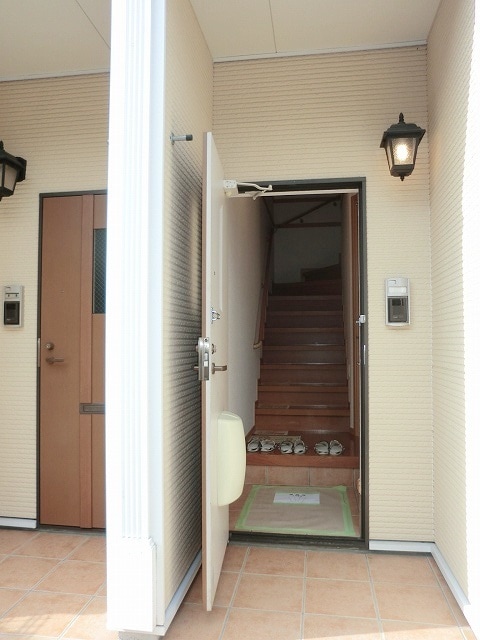 14/20 エントランス