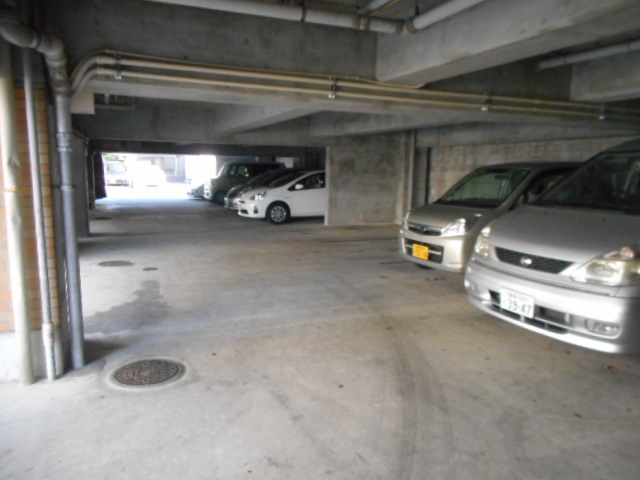 20/21 駐車場